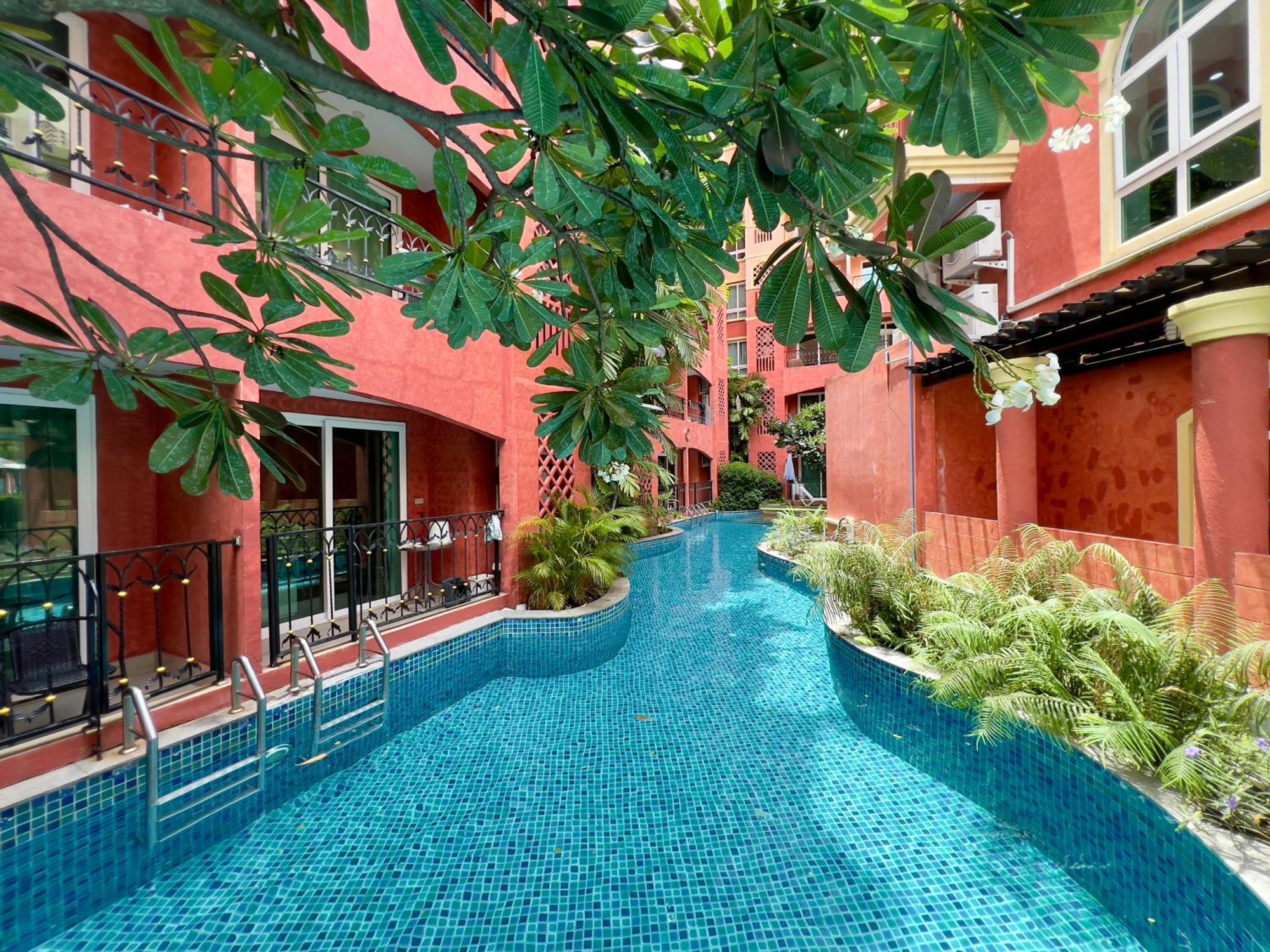 Seven Seas Pattaya Apartemen