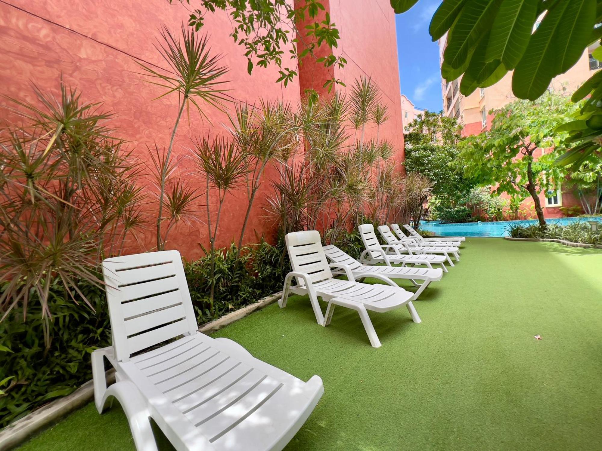 Seven Seas Pattaya Apartemen *