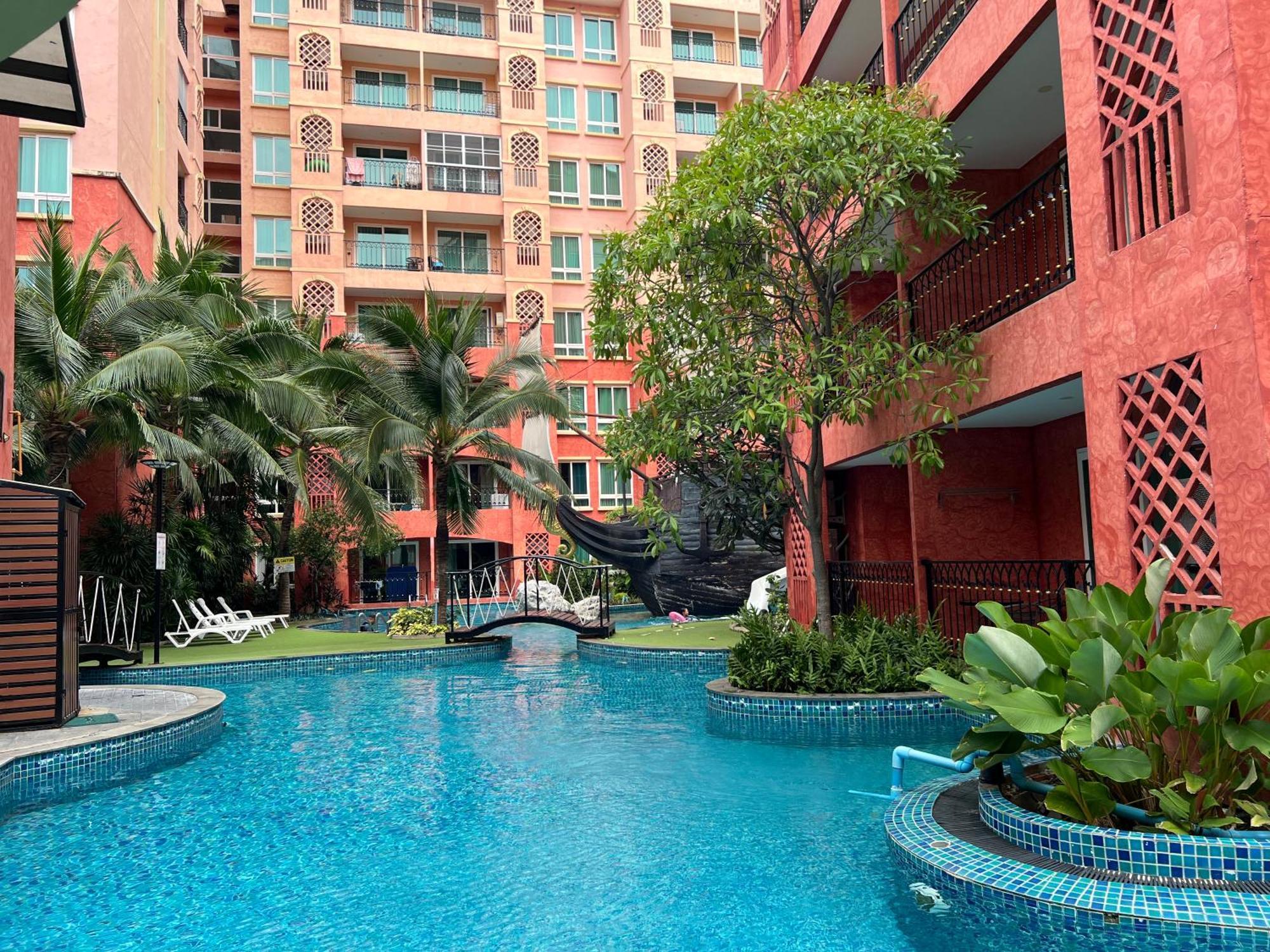 Seven Seas Pattaya Apartemen Pantai Jomtien